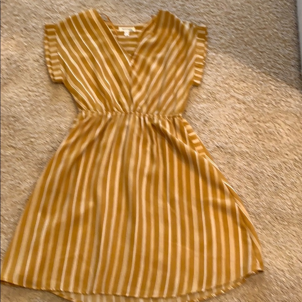 Yellow dress